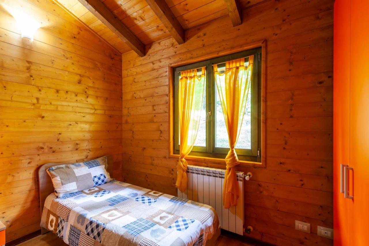 Villaggio Anemone Chalet Fragolina Capanne di Sillano Exterior foto
